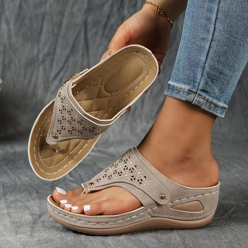 Women’s Lightweight Cushioned Slip On Walking Shoes