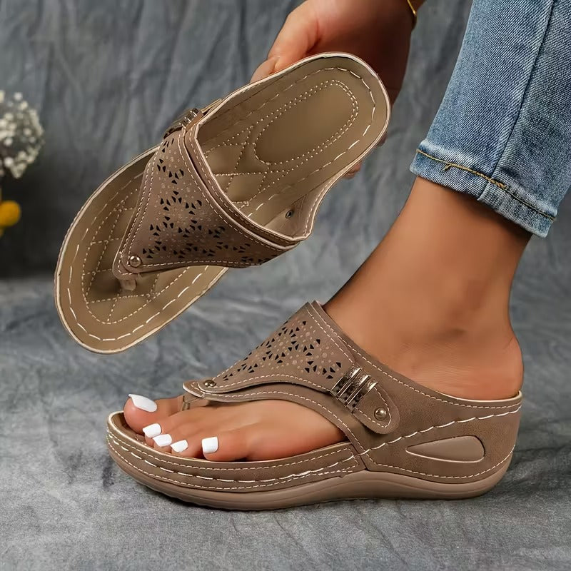Women’s Lightweight Cushioned Slip On Walking Shoes